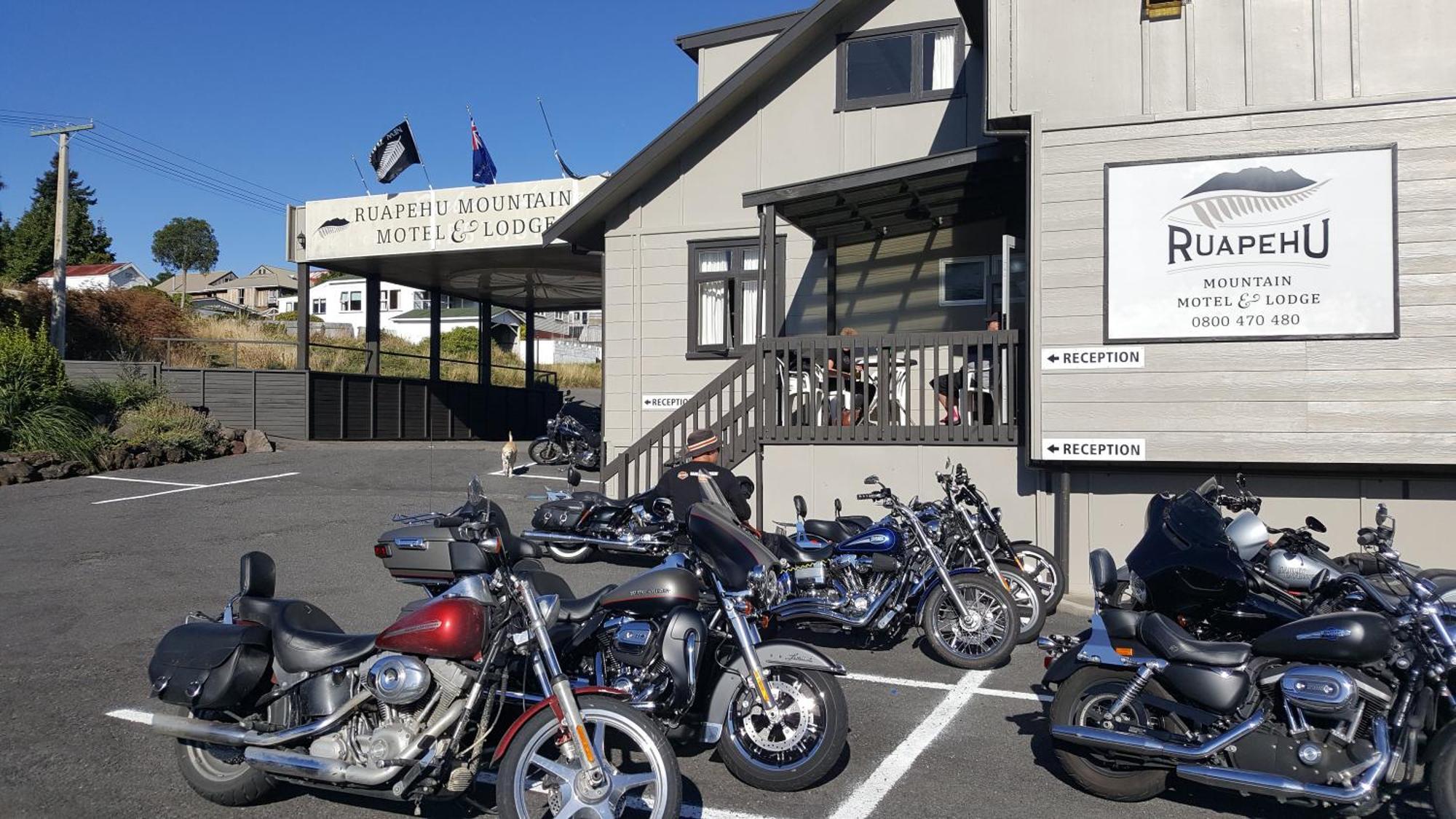 Ruapehu Mountain & 3*