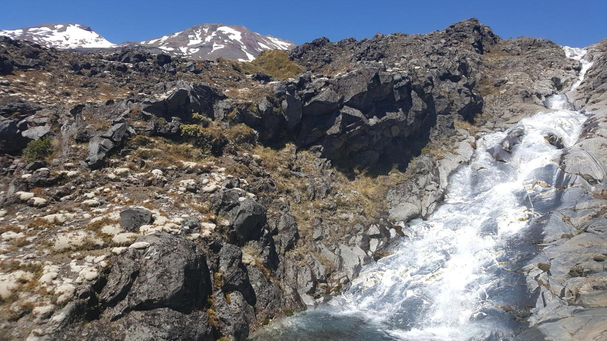 Ruapehu Mountain & 3*